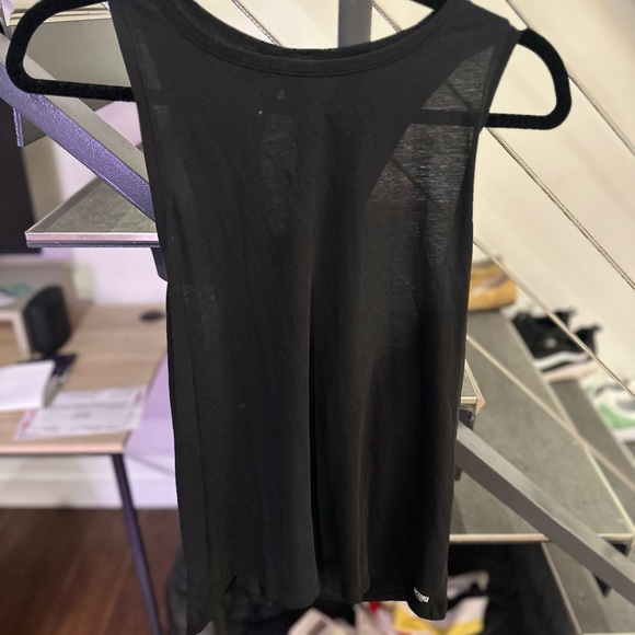 Victoria Secret Sport Open Back Active Tank Black - Picture 4 of 5